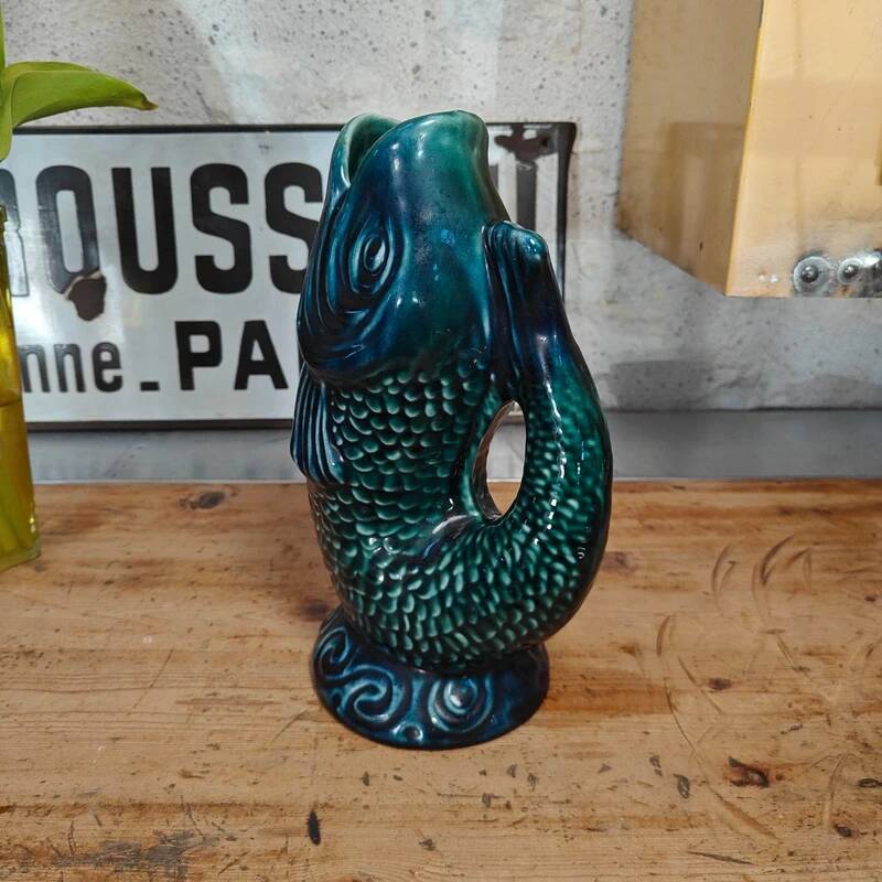 Pichet poisson en porcelaine estampillée vintage