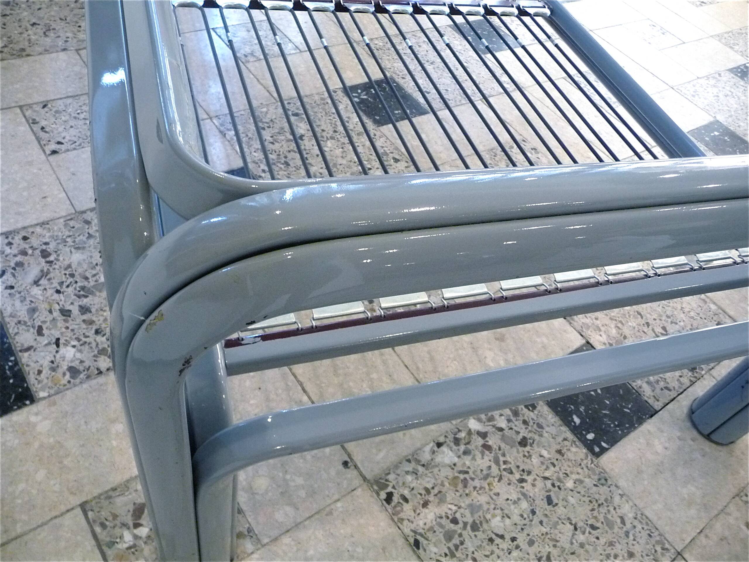 Two-Seater Leather and Steel Lounge Sofas by Gae Aulenti for Knoll International, 1970s, Set of 2