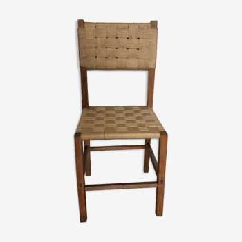 Chair made of wood and rope