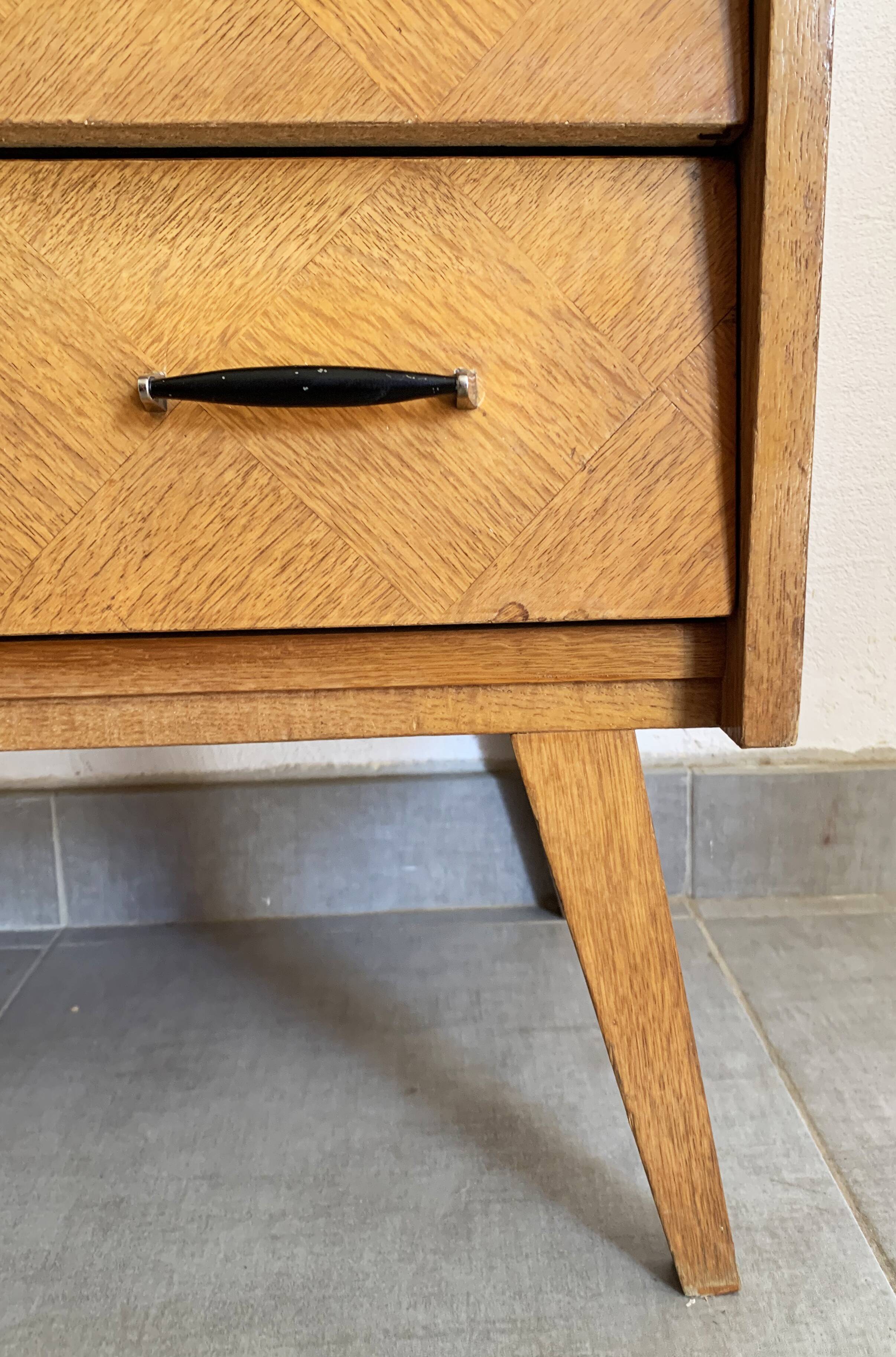 Oak chest of drawers from the scandinavian 60s