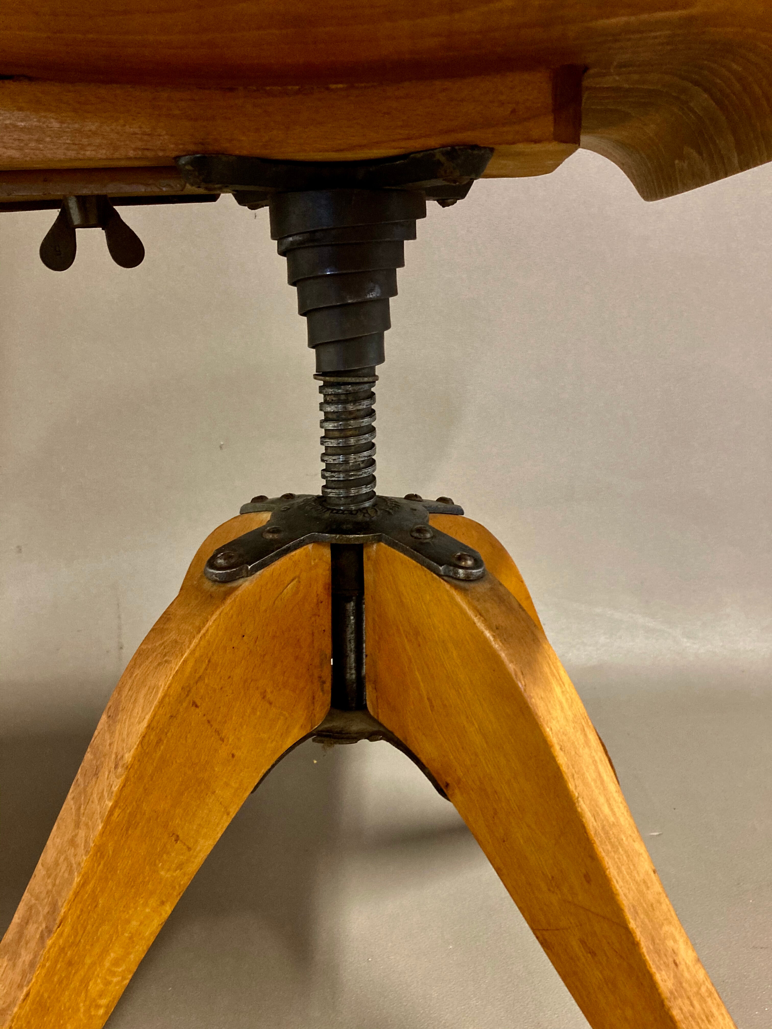 "Bombenstabil" modular industrial chair by Stoelcker 1950.