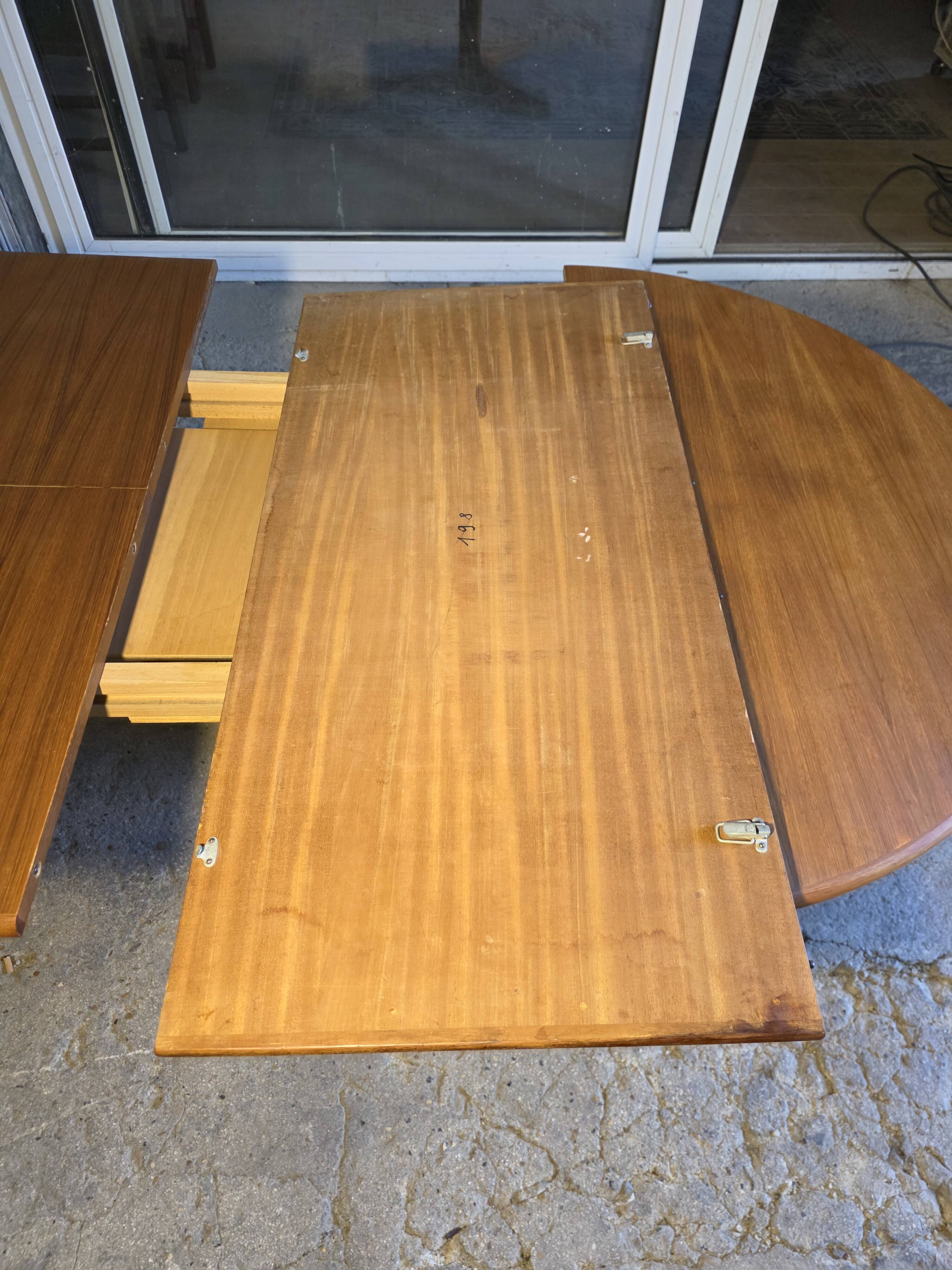 Table extensible Baumann en teck des années 60, (2 rallonges)