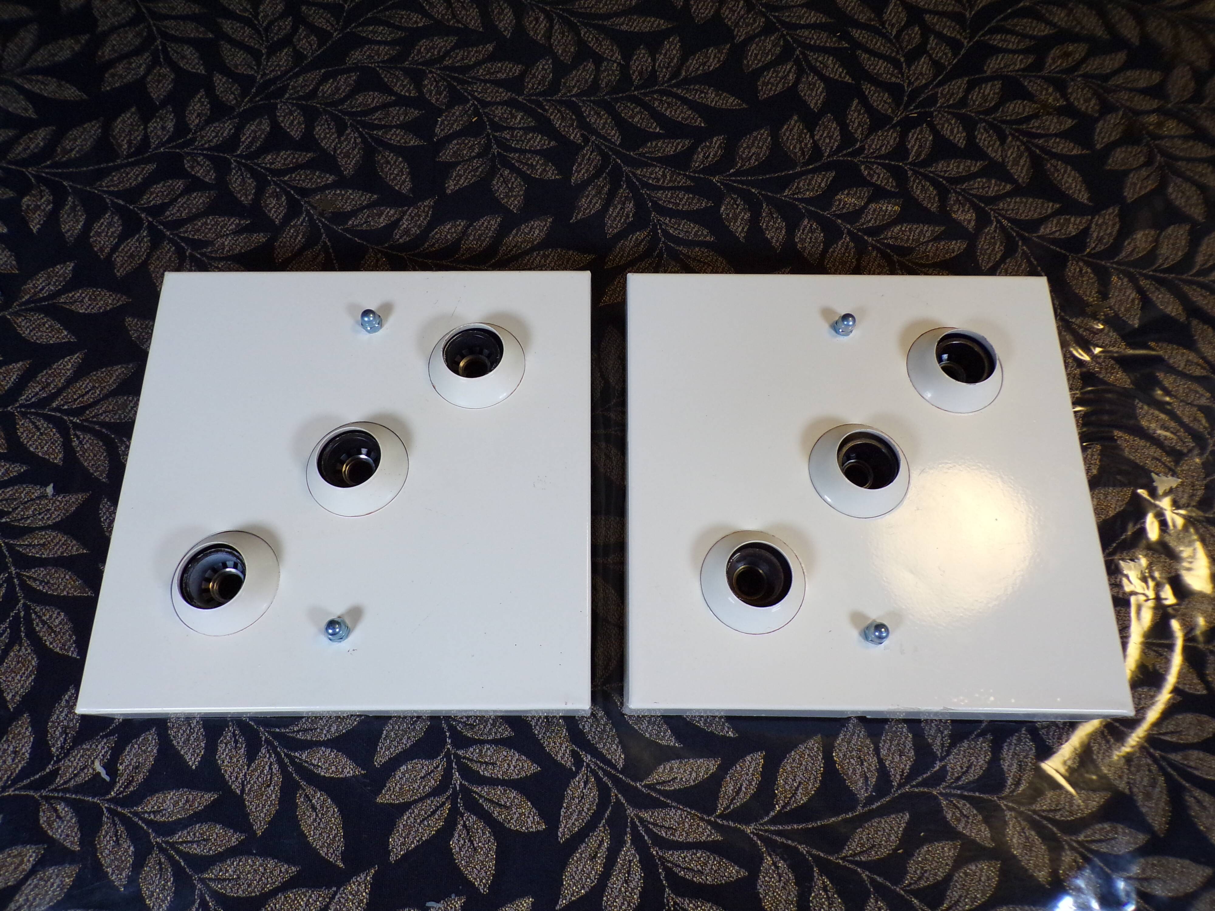 Pair of Garbo Q wall lights by Maryio Yagi for Syrrah