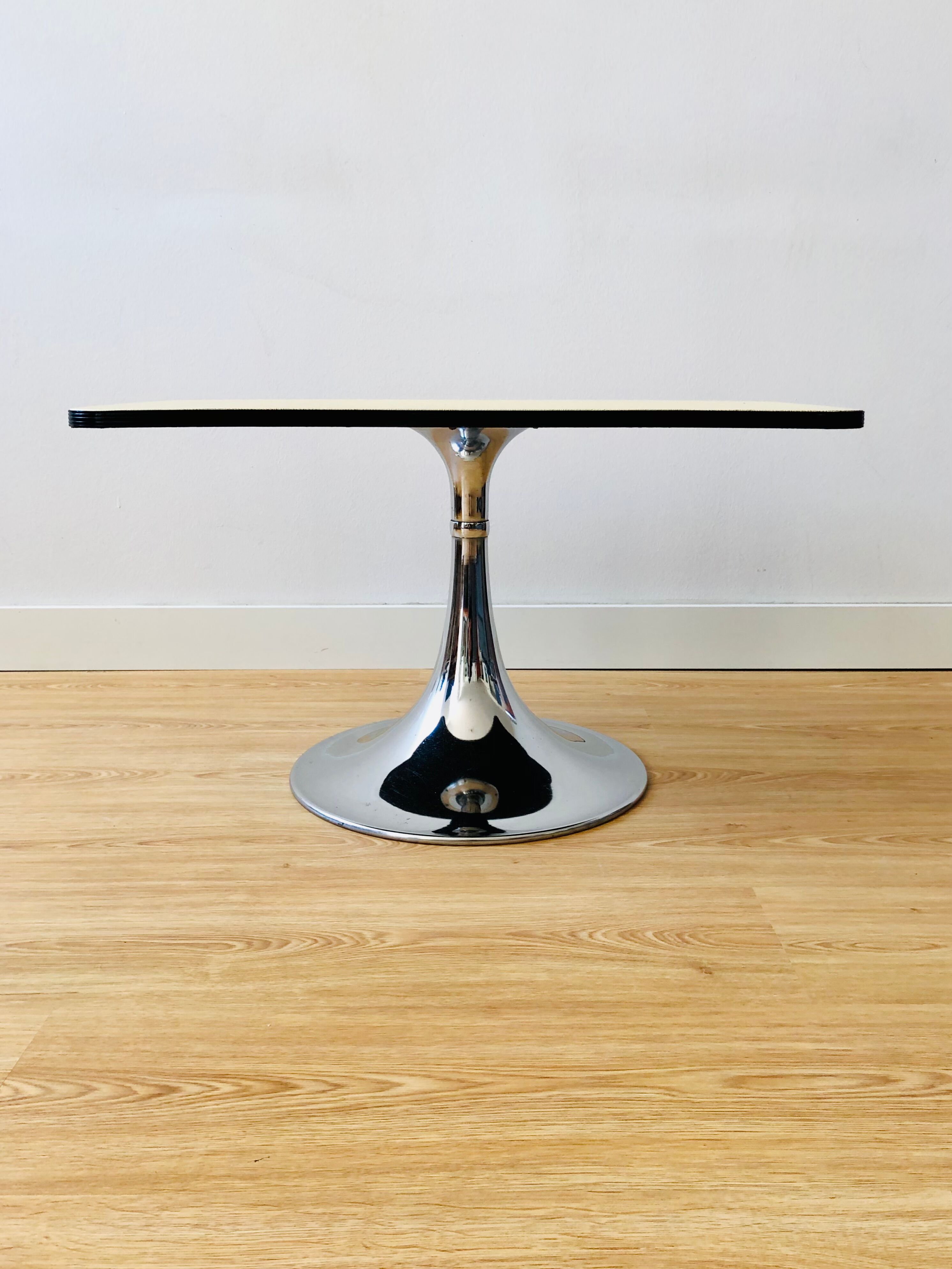 Vintage coffee table chrome tulip foot
