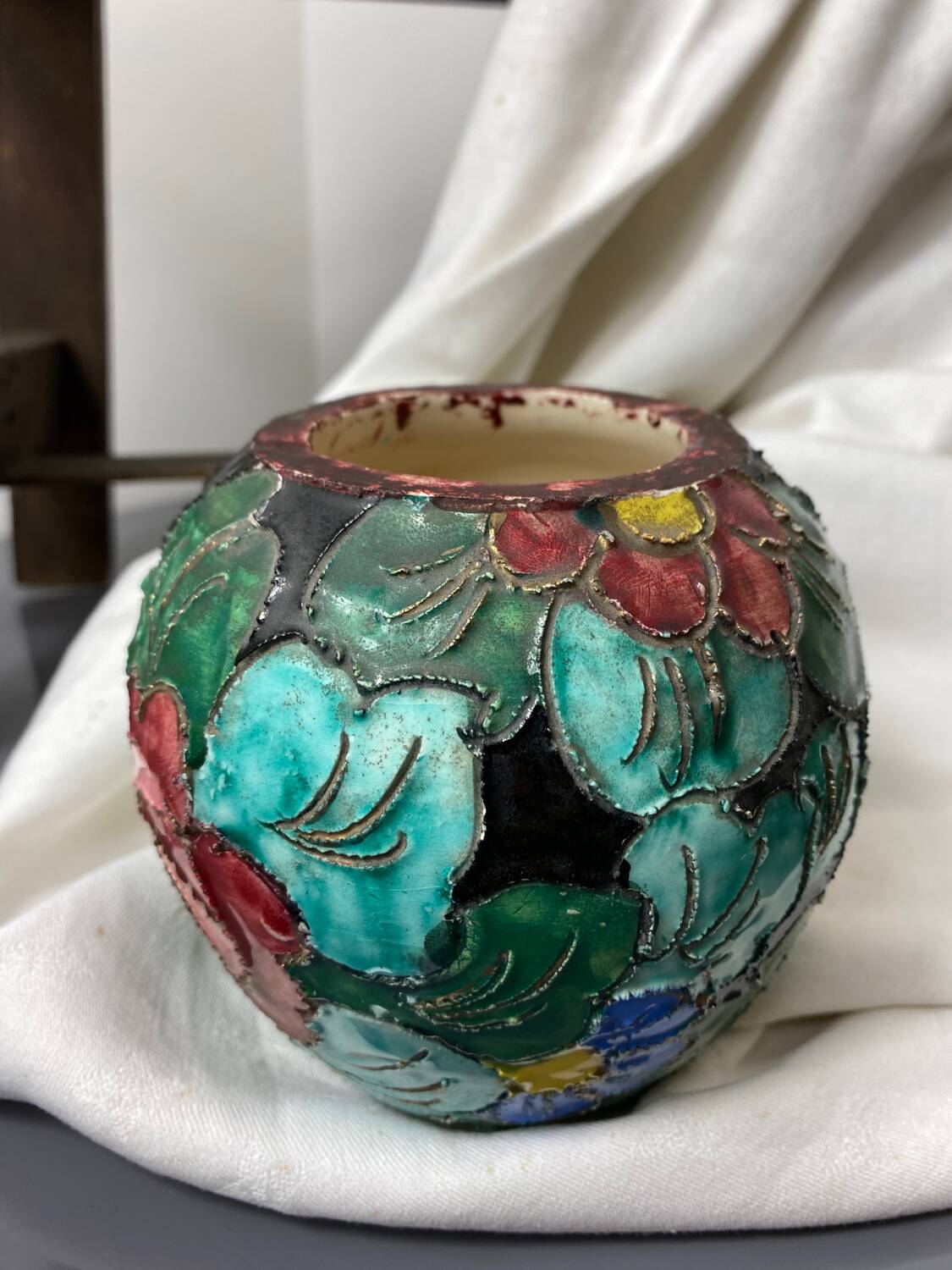 Ceramic ball vase