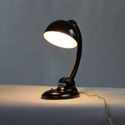 Lampe de table en bakélite modèle 11126 par Eric Kirkman Cole, années 1930