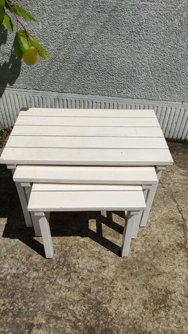 Garden pull out tables