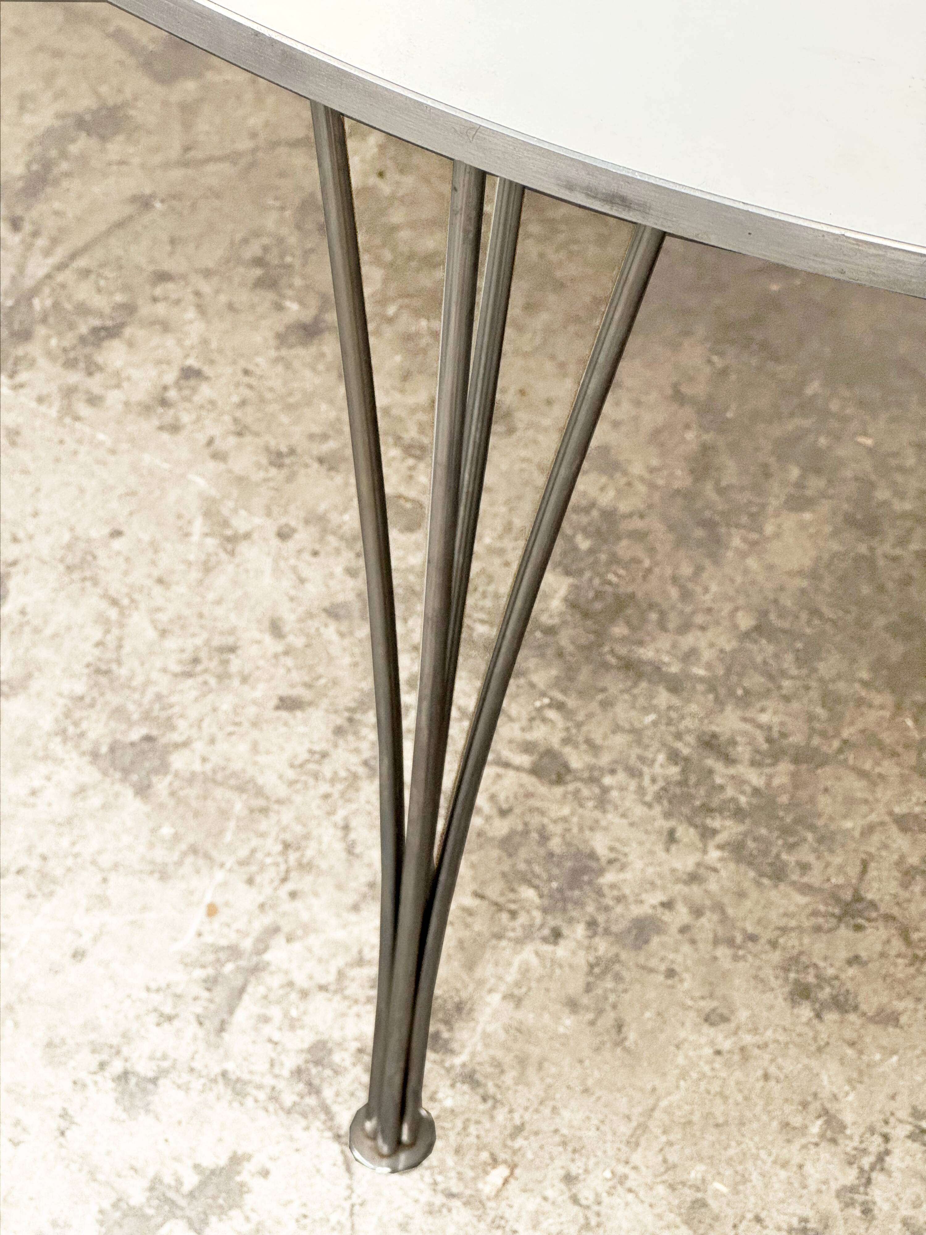 Superellipse Table Piet Hein