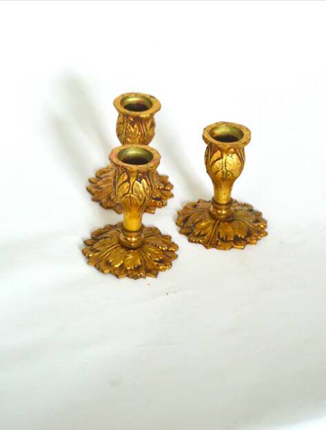 Trio de bougeoirs en bronze