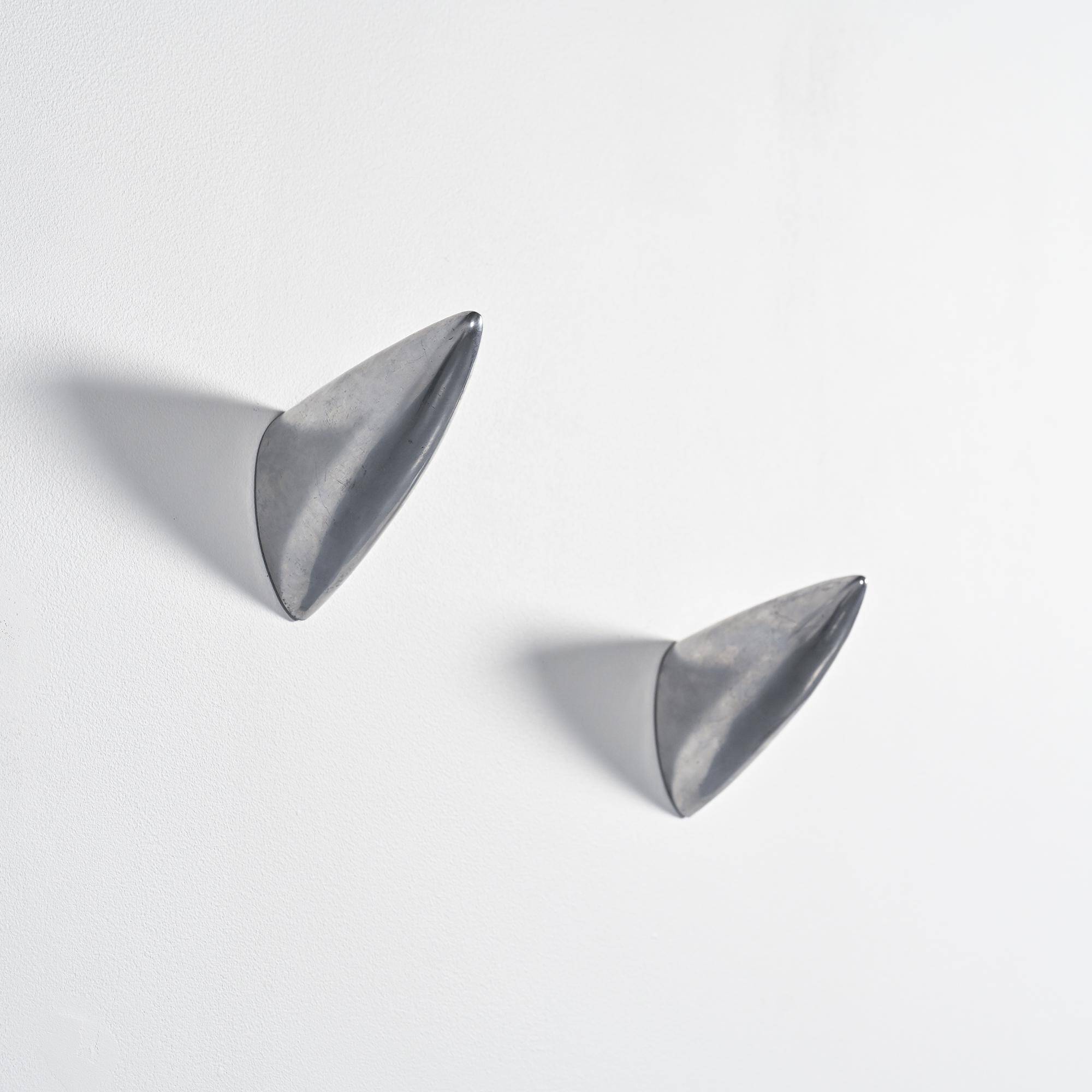 Pair of coat hooks "Chab Wellington" by Philippe Starck, O.W.O 1987