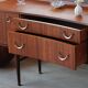 Coiffeuse vintage mid-century en teck (Meredew)