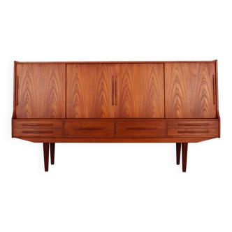 Buffet haut en teck, design danois, années 1960, production : Danemark