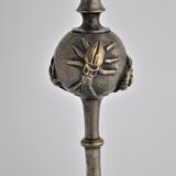 Paire d'anciens bougeoirs bronze doré