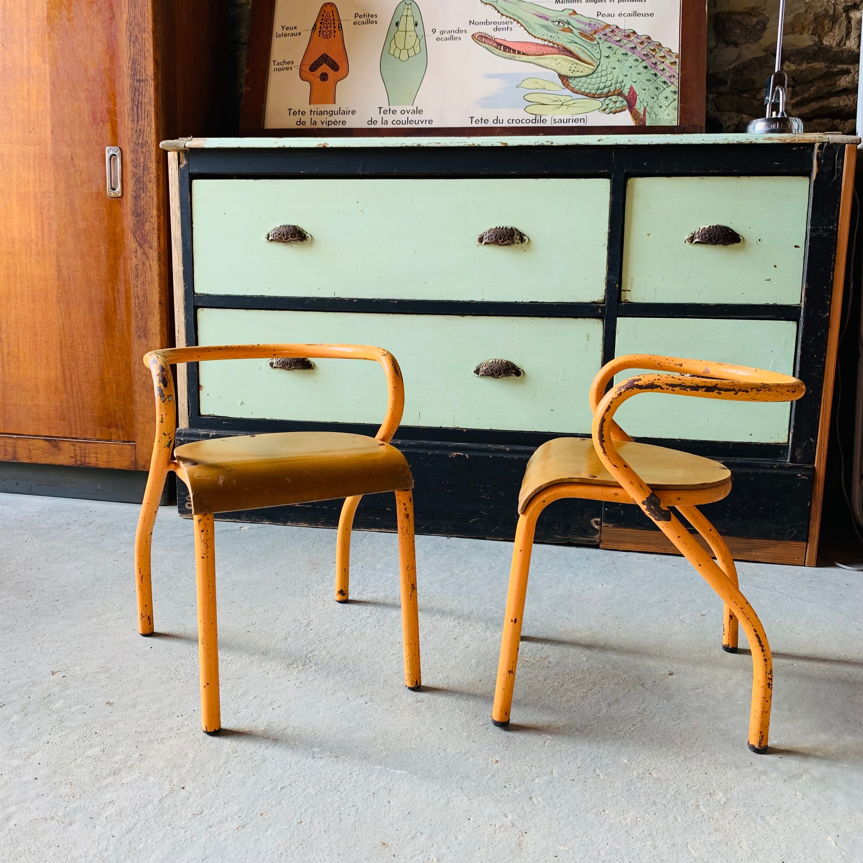 Set of 2 orange chairs child Jacques Hitier in wood & metal