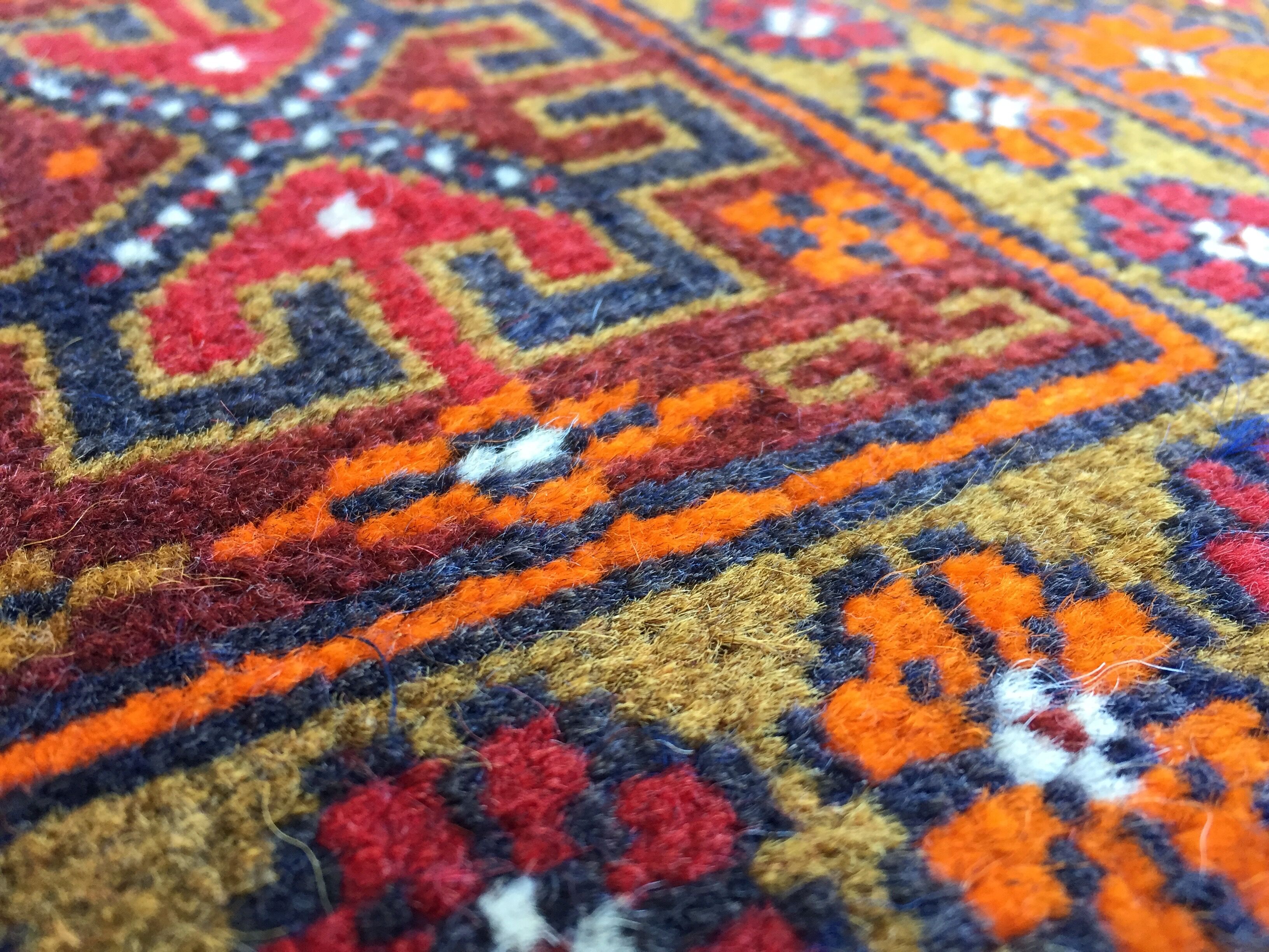 Small oriental wool rug - 80 x 46cm