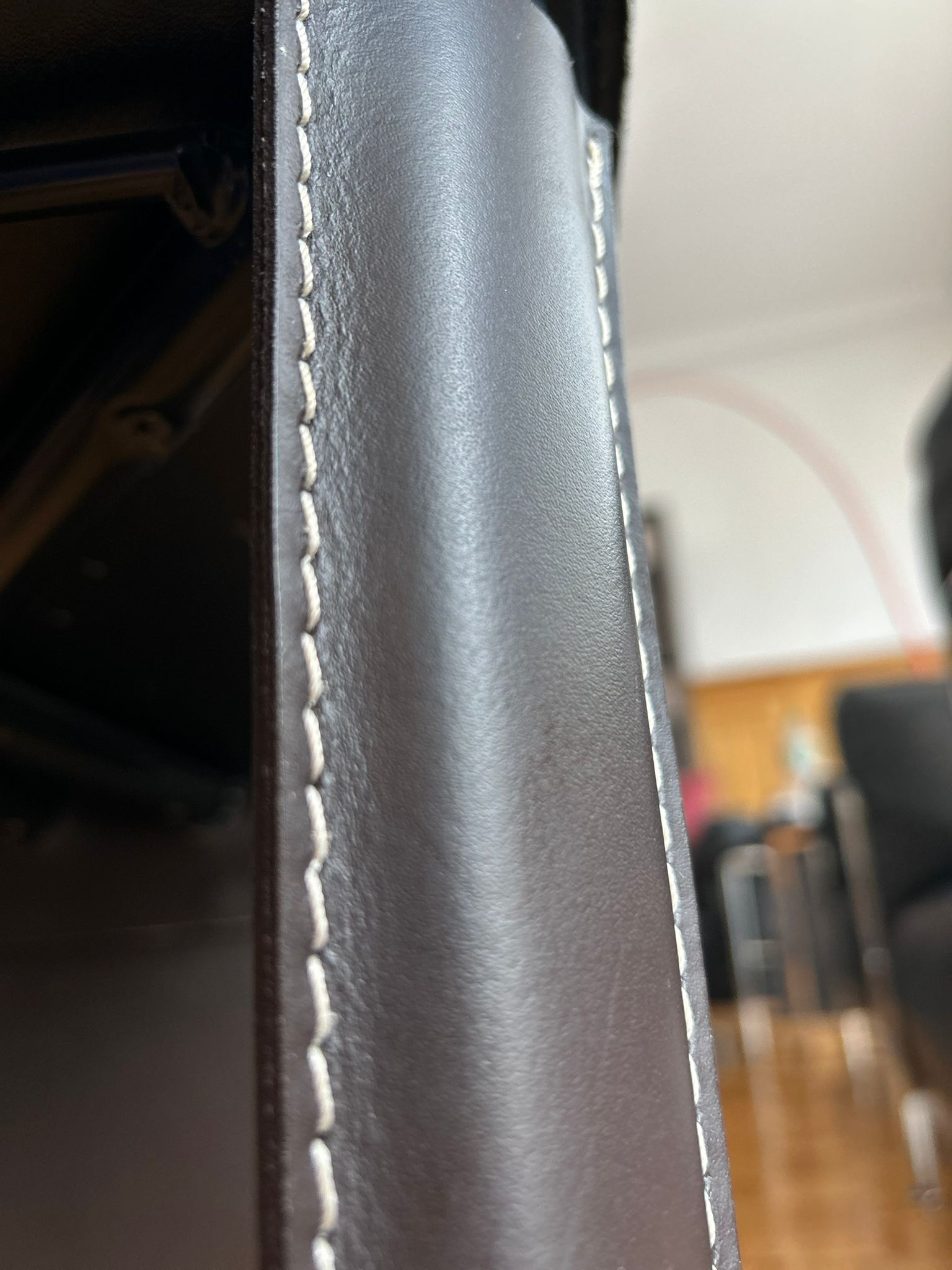 Set of 6 Roche Bobois chairs