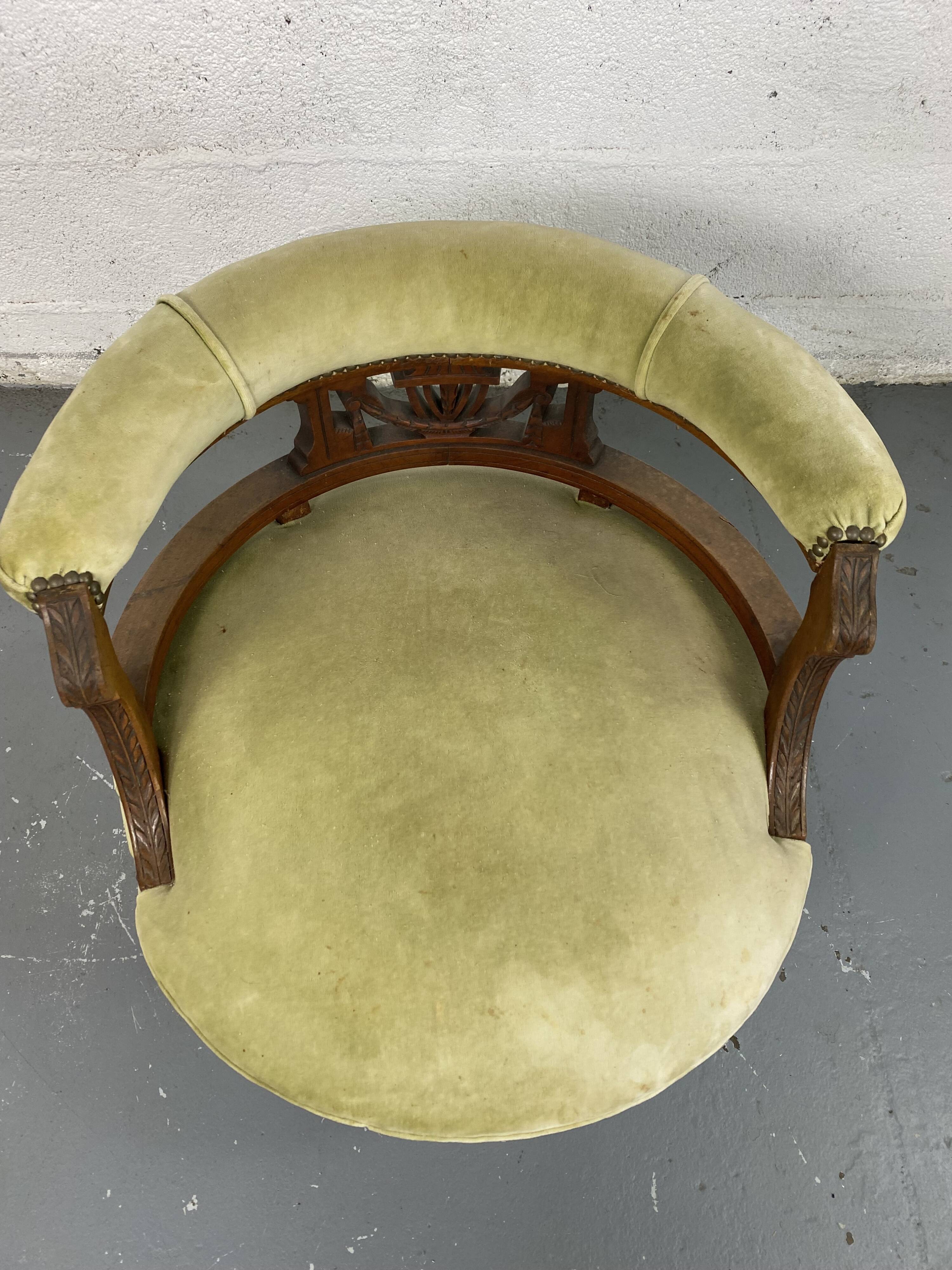 Fauteuil empire velours vert ancien