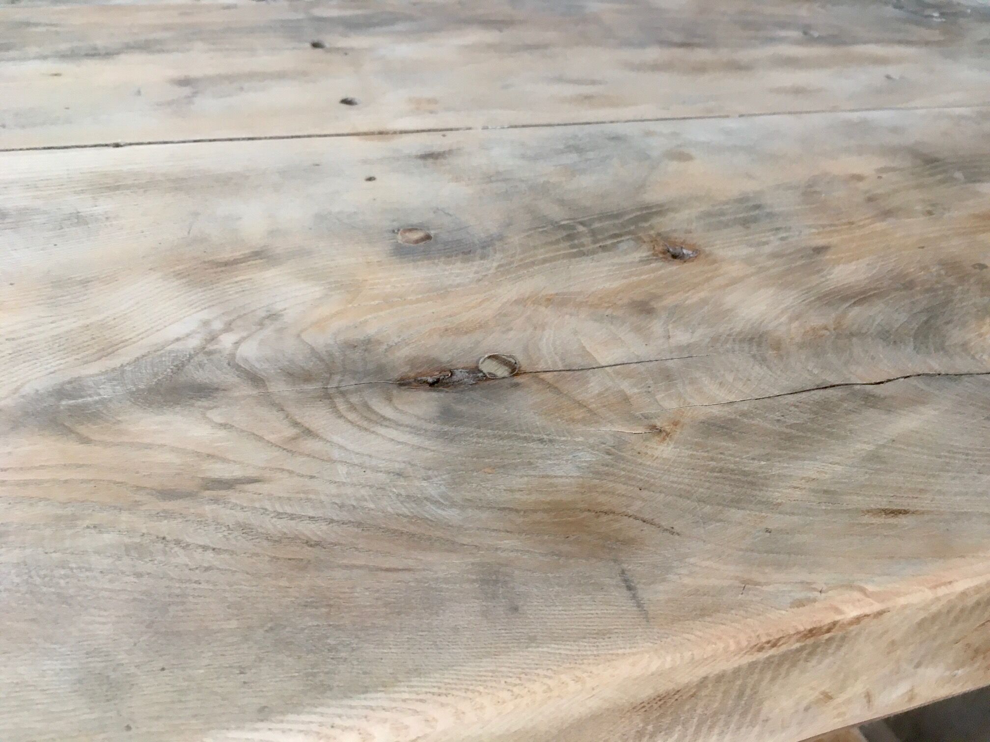 Workbench made of light wood