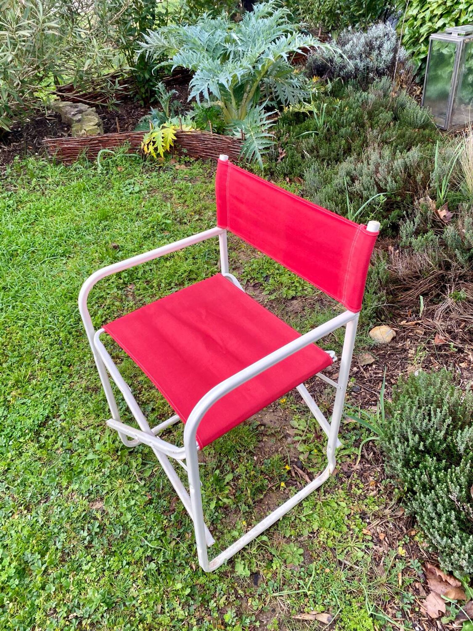 Vintage red folding chair