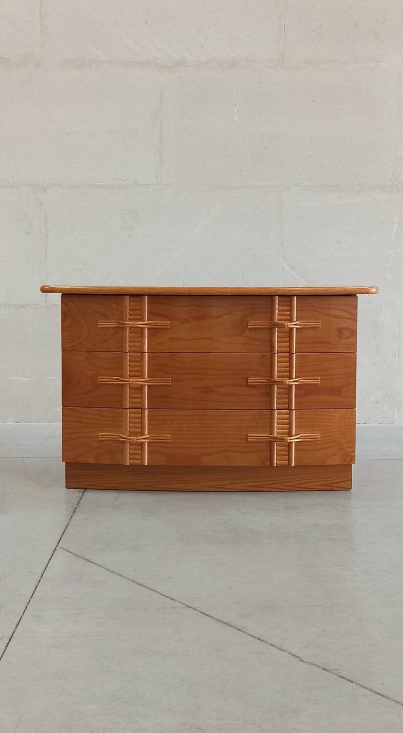 Vintage chest of drawers with bamboo and rattan details