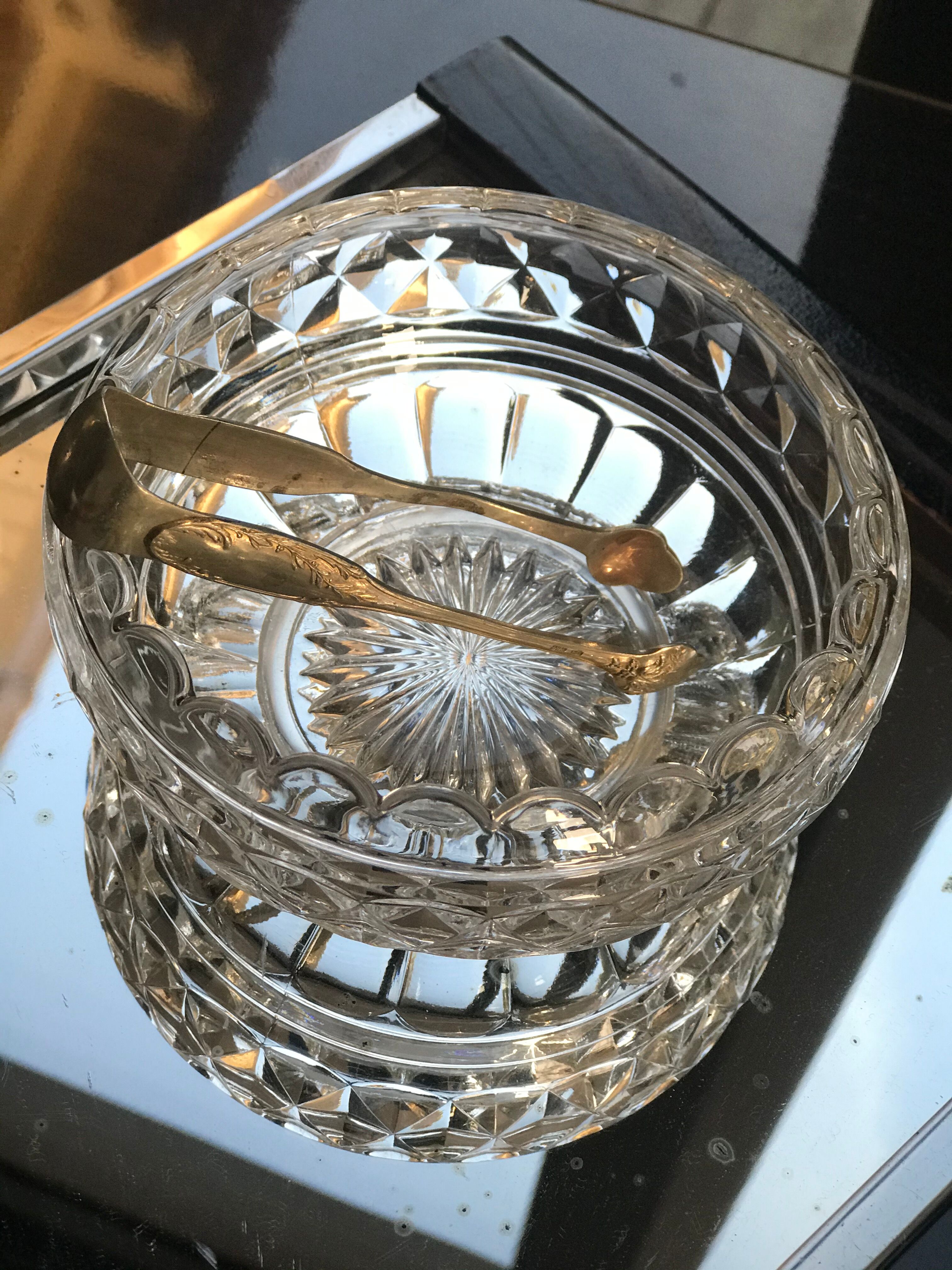 Lot of 4 dessert cups in chiseled glass