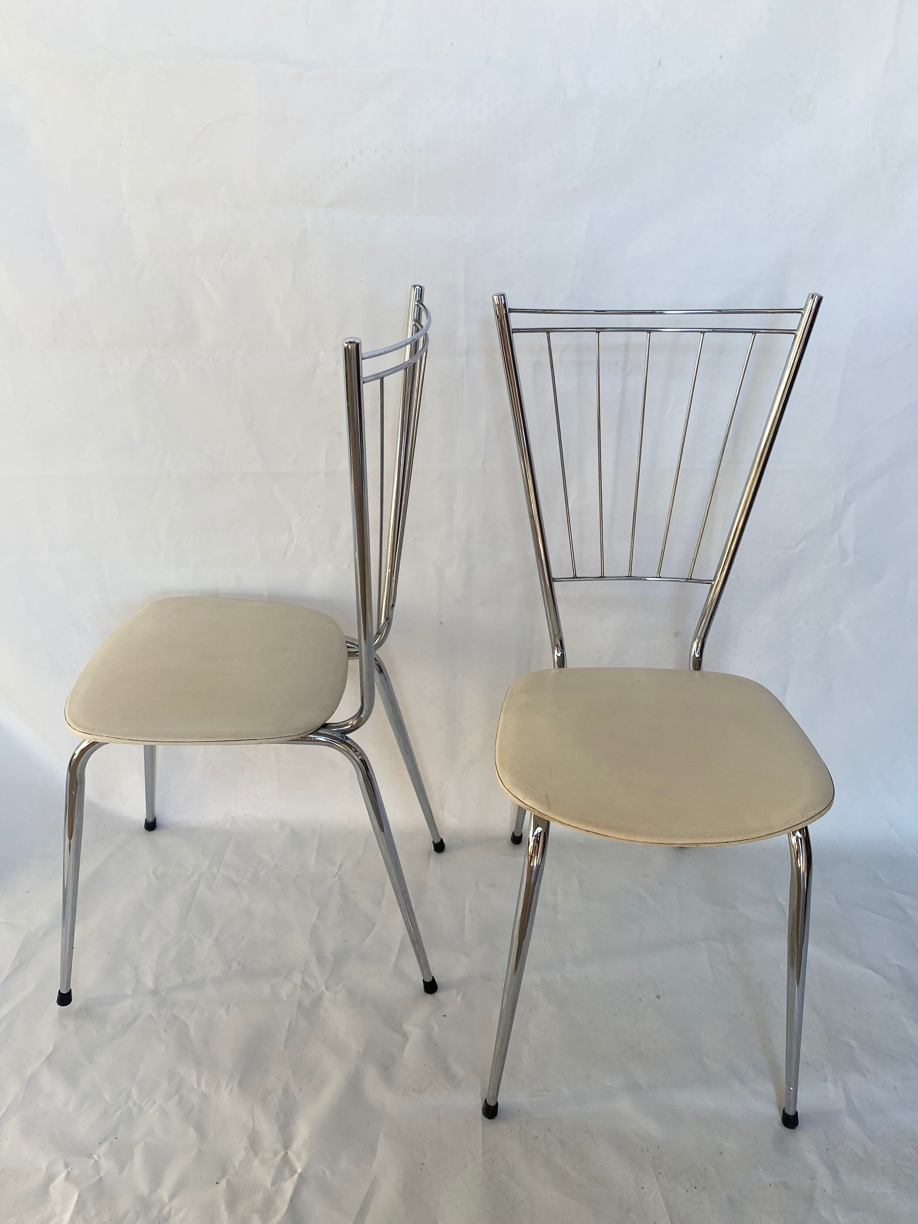 Pair of chairs 60