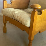 Castle lounge chair