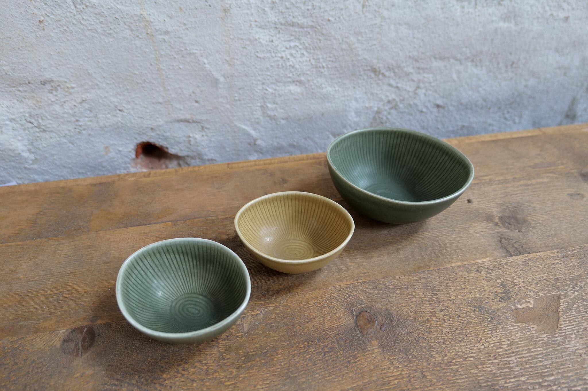 Mid-century Scandinavian set of 8 vases and bowls Rörstrand Ritzi Gunnar Nylund