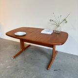 Vintage Skovby extendable oval table teak
