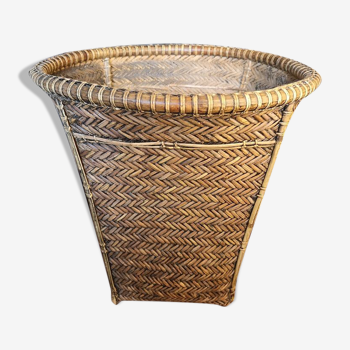 Basket in woven rattan, 1920s-1930s