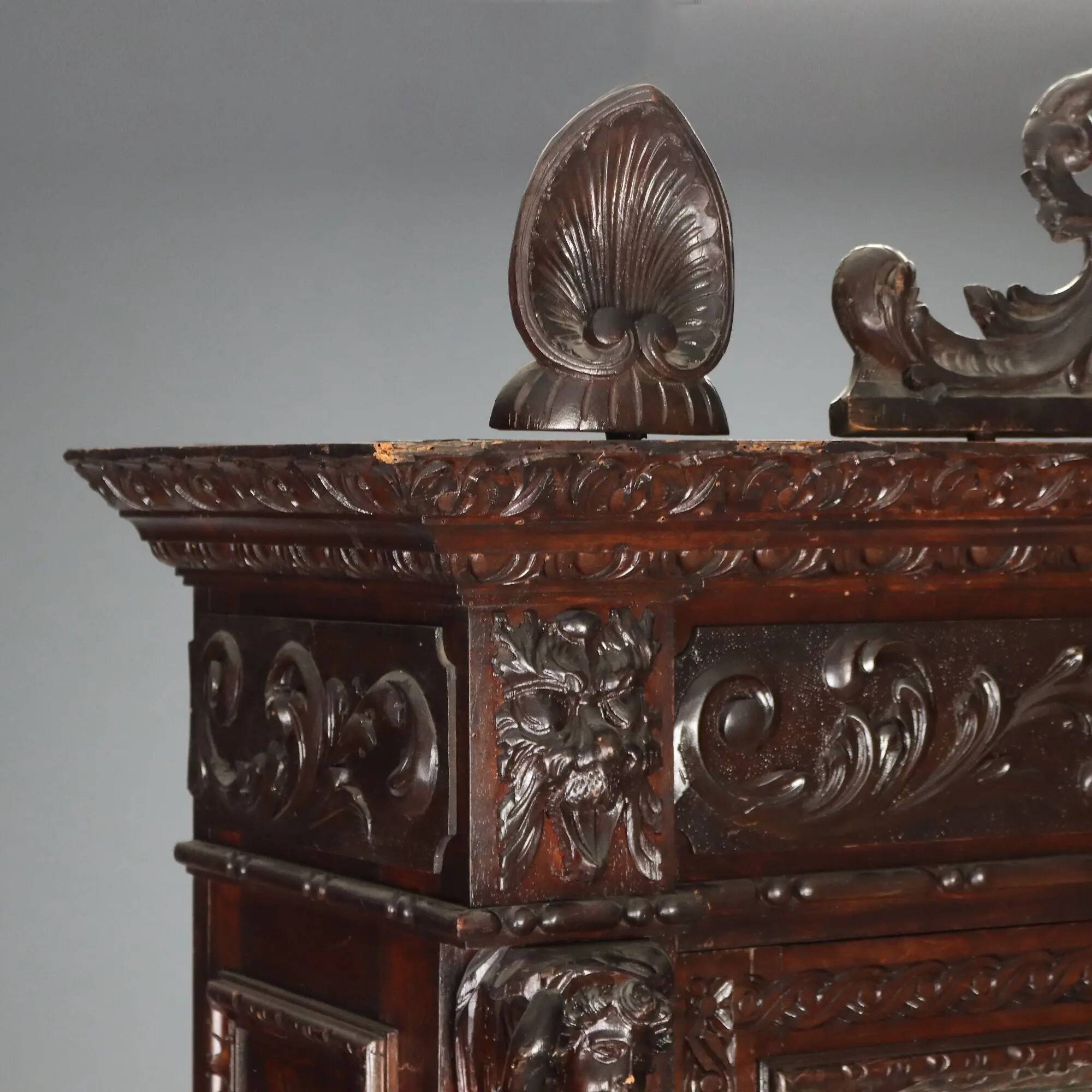 Antique neo-baroque display cabinet carved in walnut, Italy, 19th century