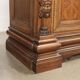 Buffet ancien néo-Renaissance en noyer avec incrustations d’érable, XXe siècle