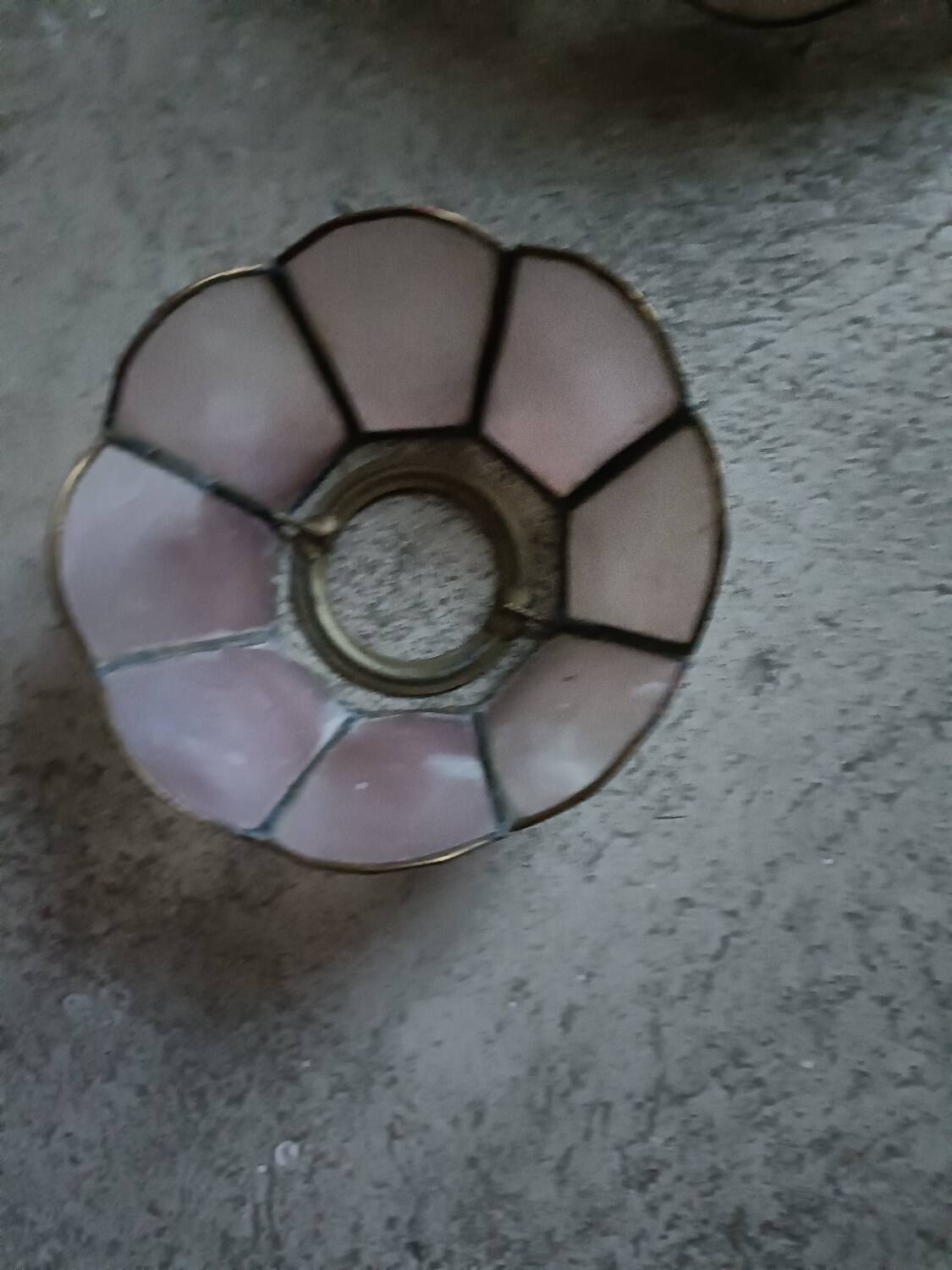 Pink mother-of-pearl lampshade