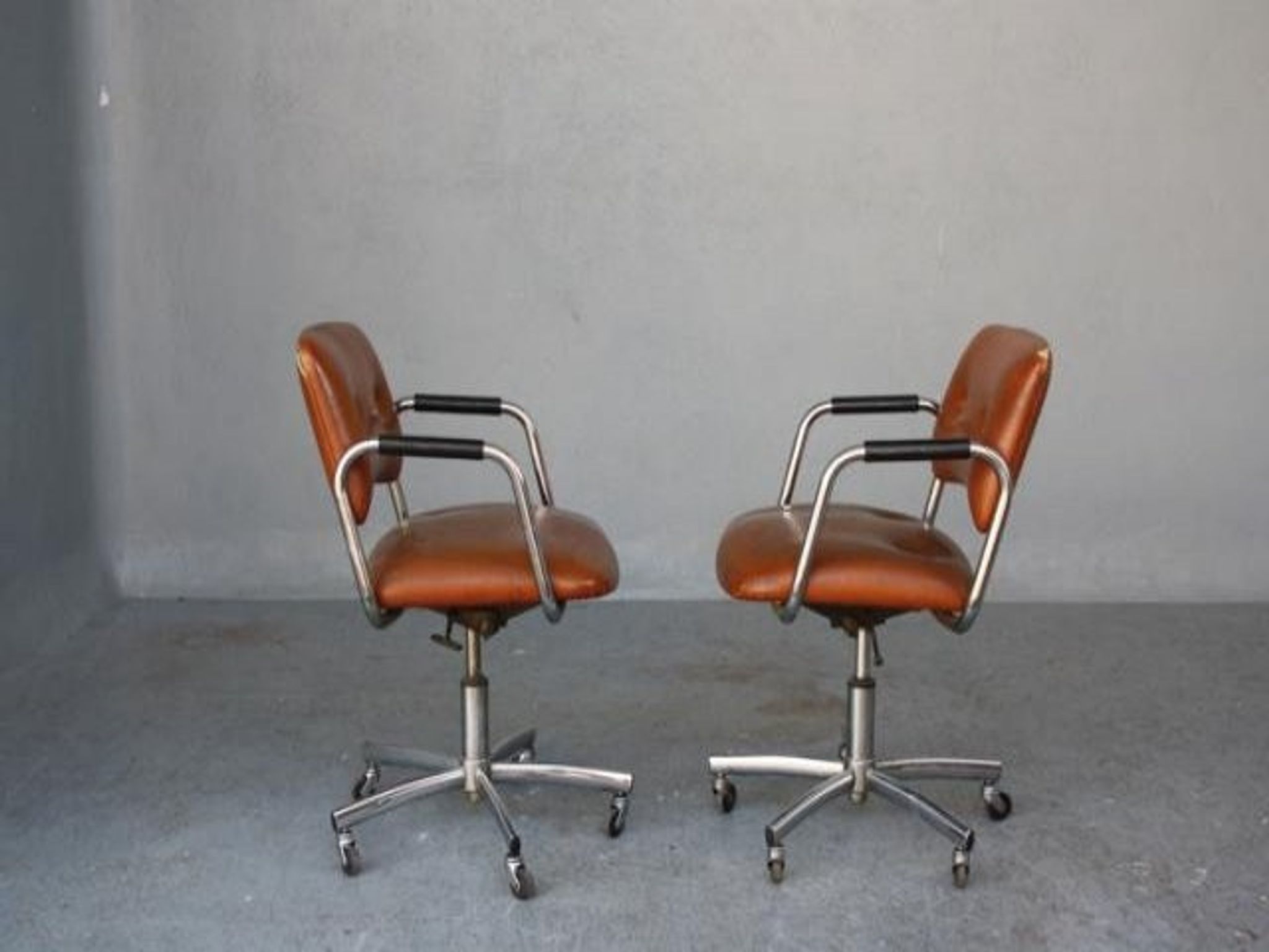 pair of armchairs vintage 1970 Tubulars