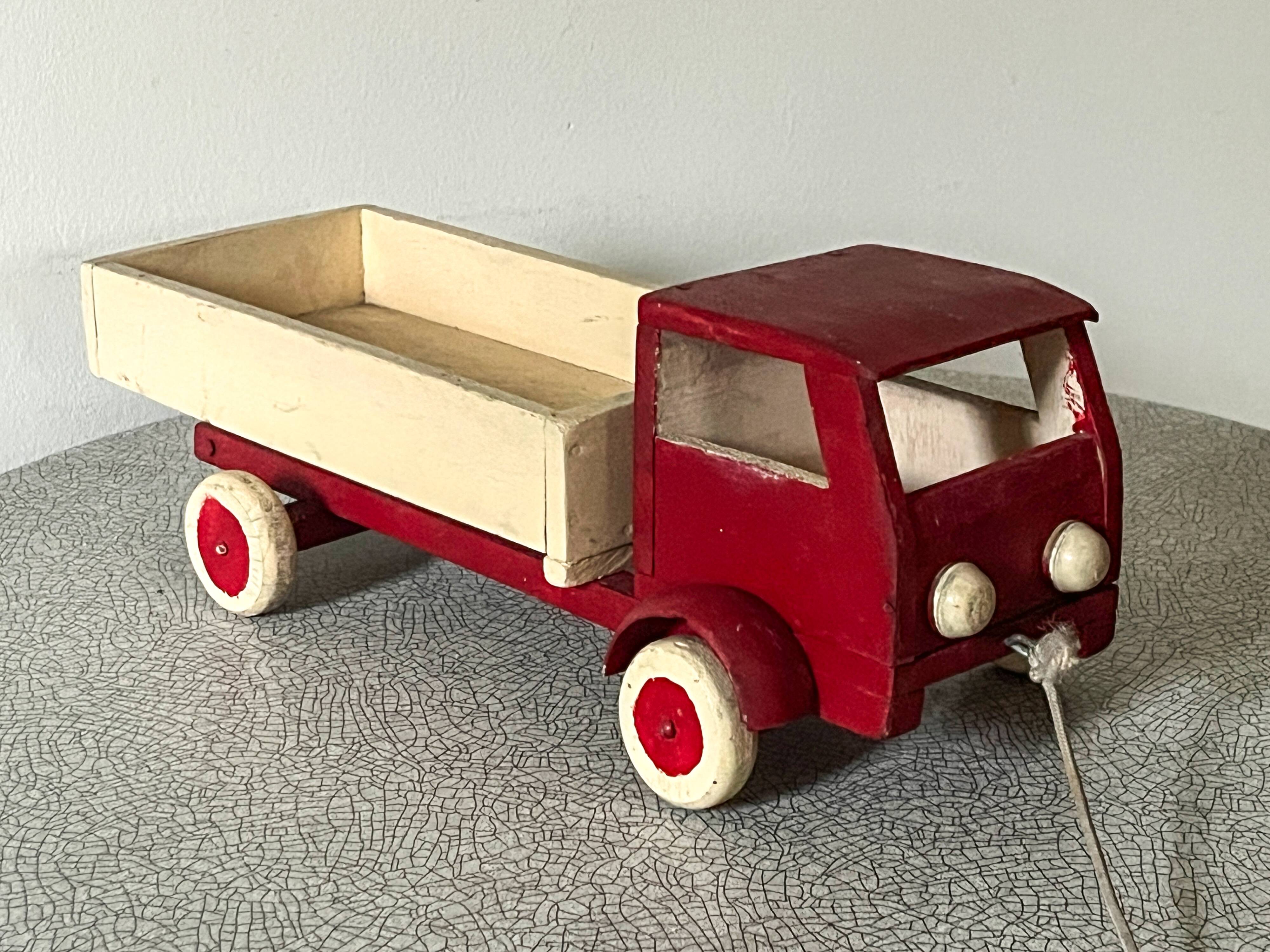Wooden tipping lorry, vintage toy