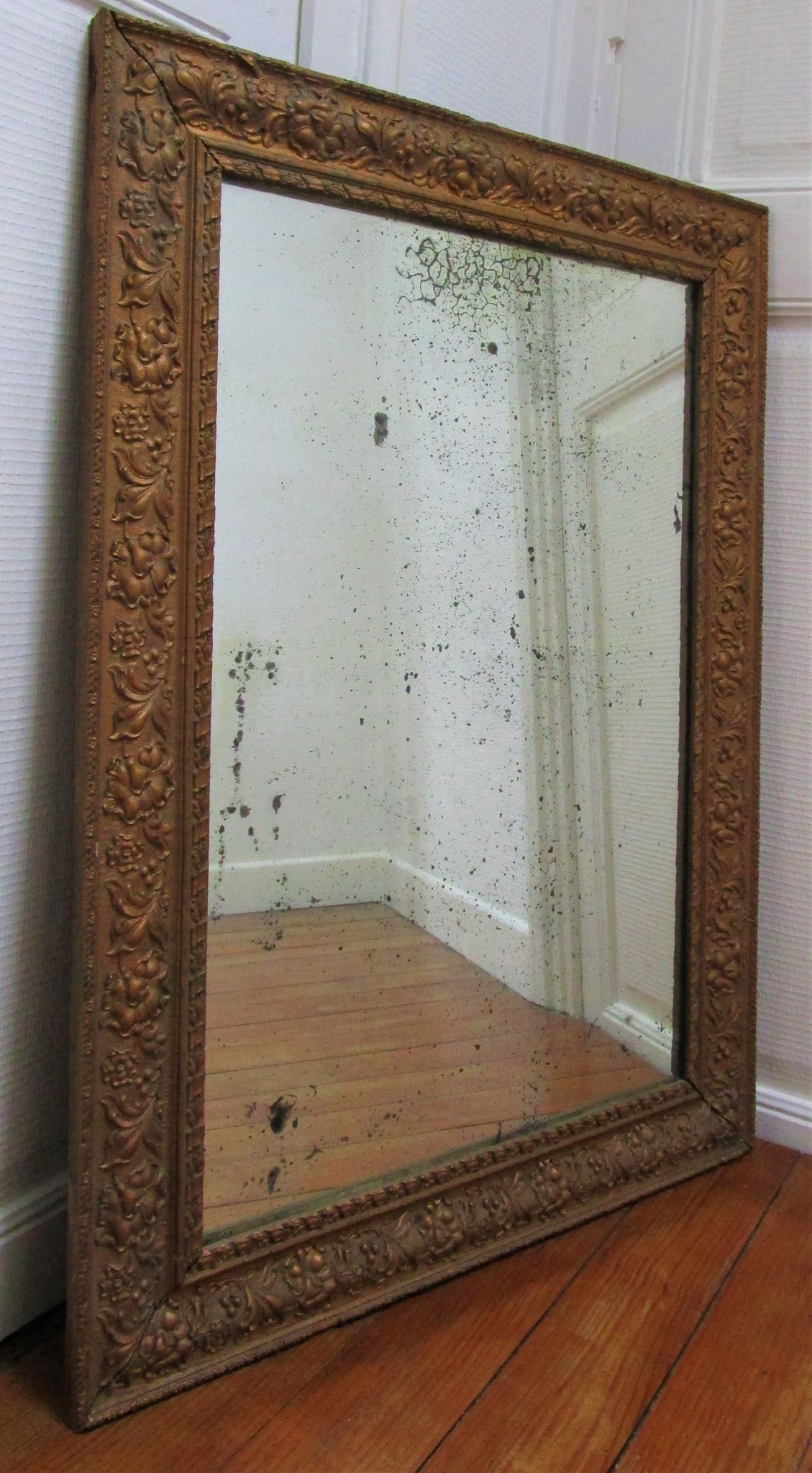Mirror stitched golden stucco wood decorated with 19th century flowers 88 cm x 63 cm