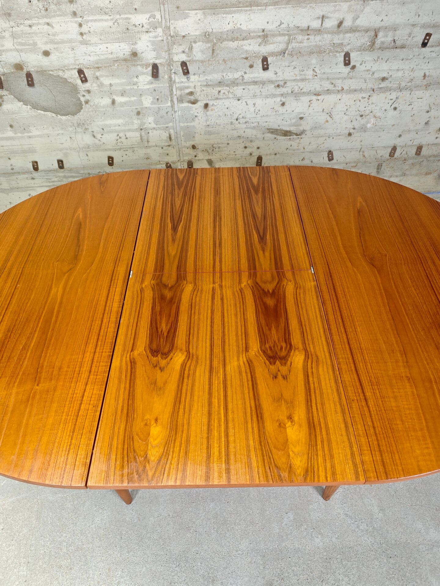 Table ronde extensible
