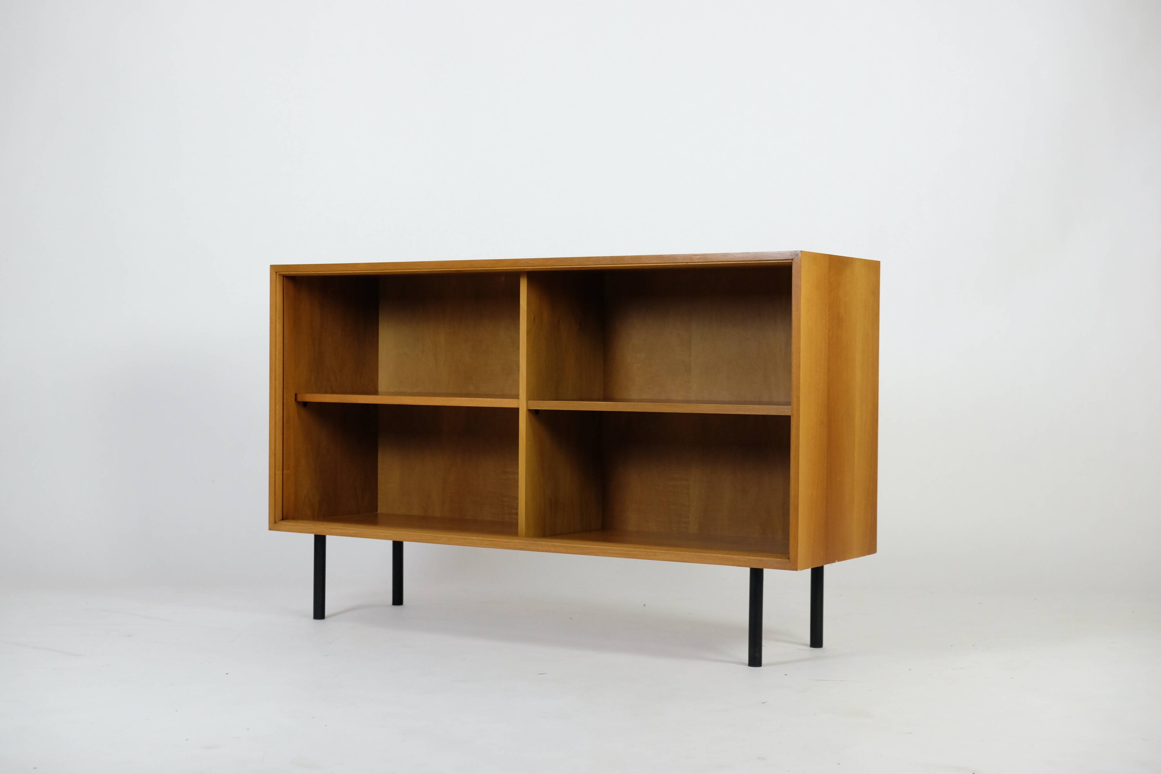 MidCentury Nussbaum Sideboard Regal Lowboard 60er Shelf Vintage