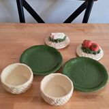 Pots with lids and saucers