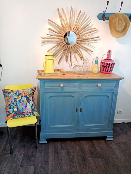 Blue and patinated Parisian buffet