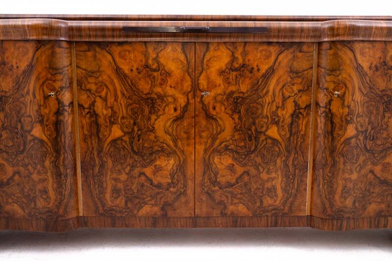 Grande commode Art déco des années 1940, Pologne. Après restauration.