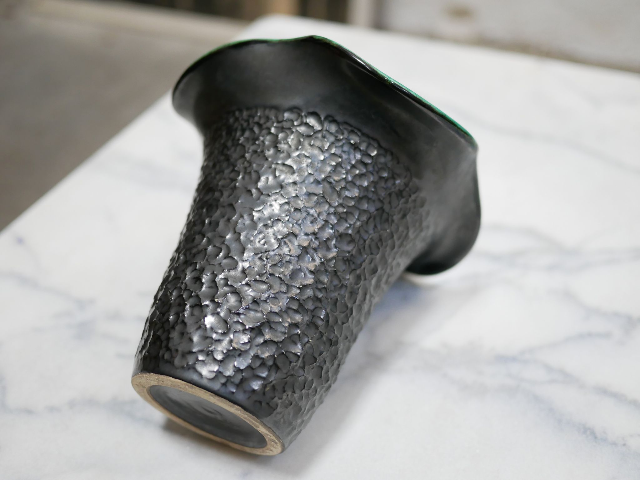 Vase corolle vintage en céramique