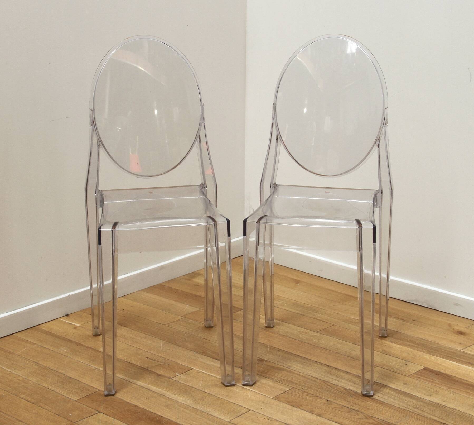 Pair of Victoria Ghost chairs, Philippe Starck