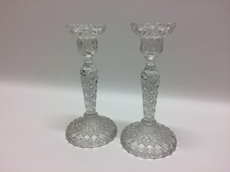 Set of 2 candlesticks in thick glass