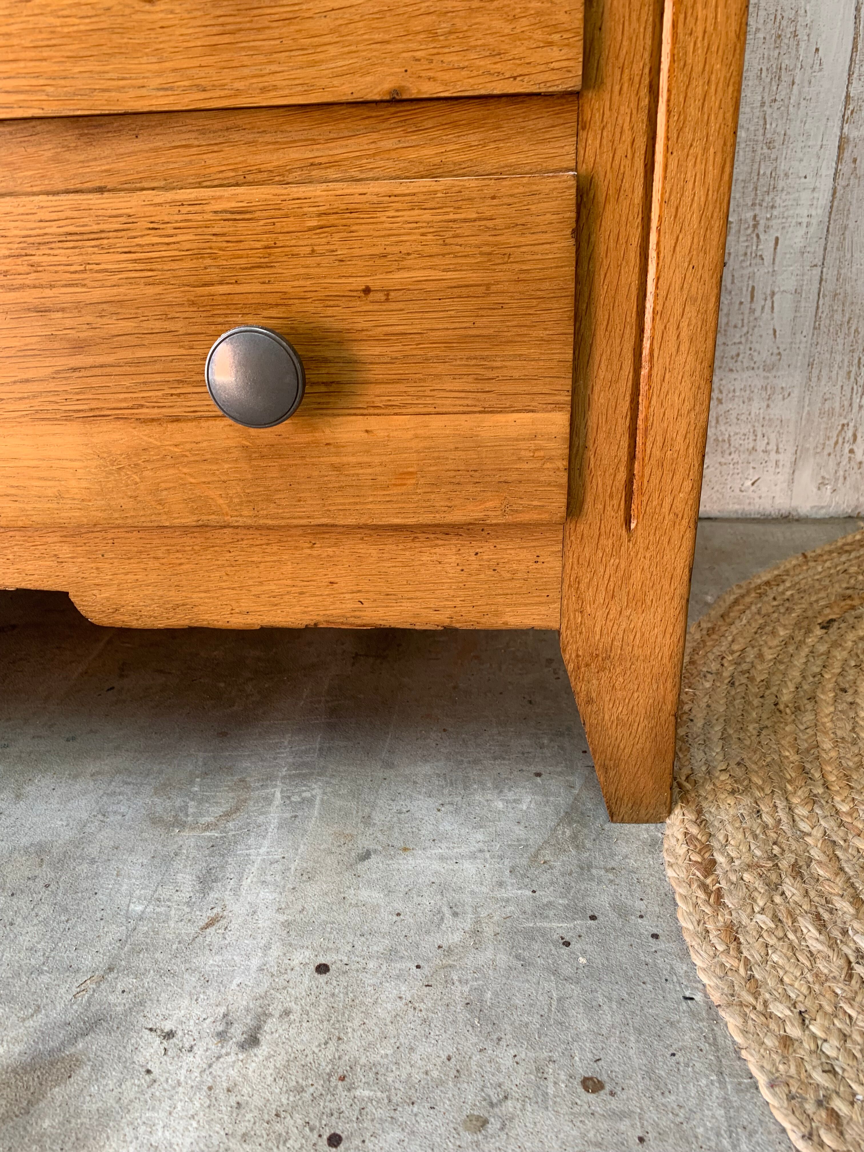 Vintage chest of drawers