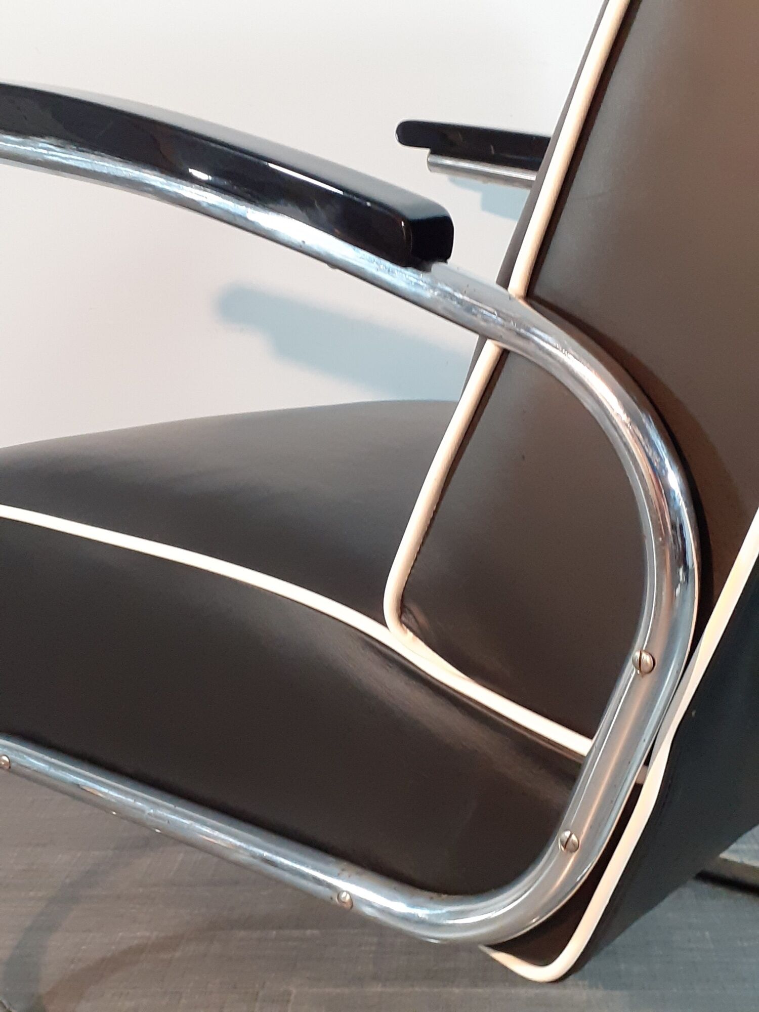 Pair of Bauhaus armchairs by Slezàk, K29 model, Gispen-Thonet 1932 design