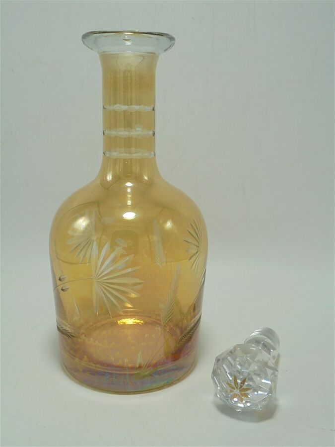 Chiseled glass decanter