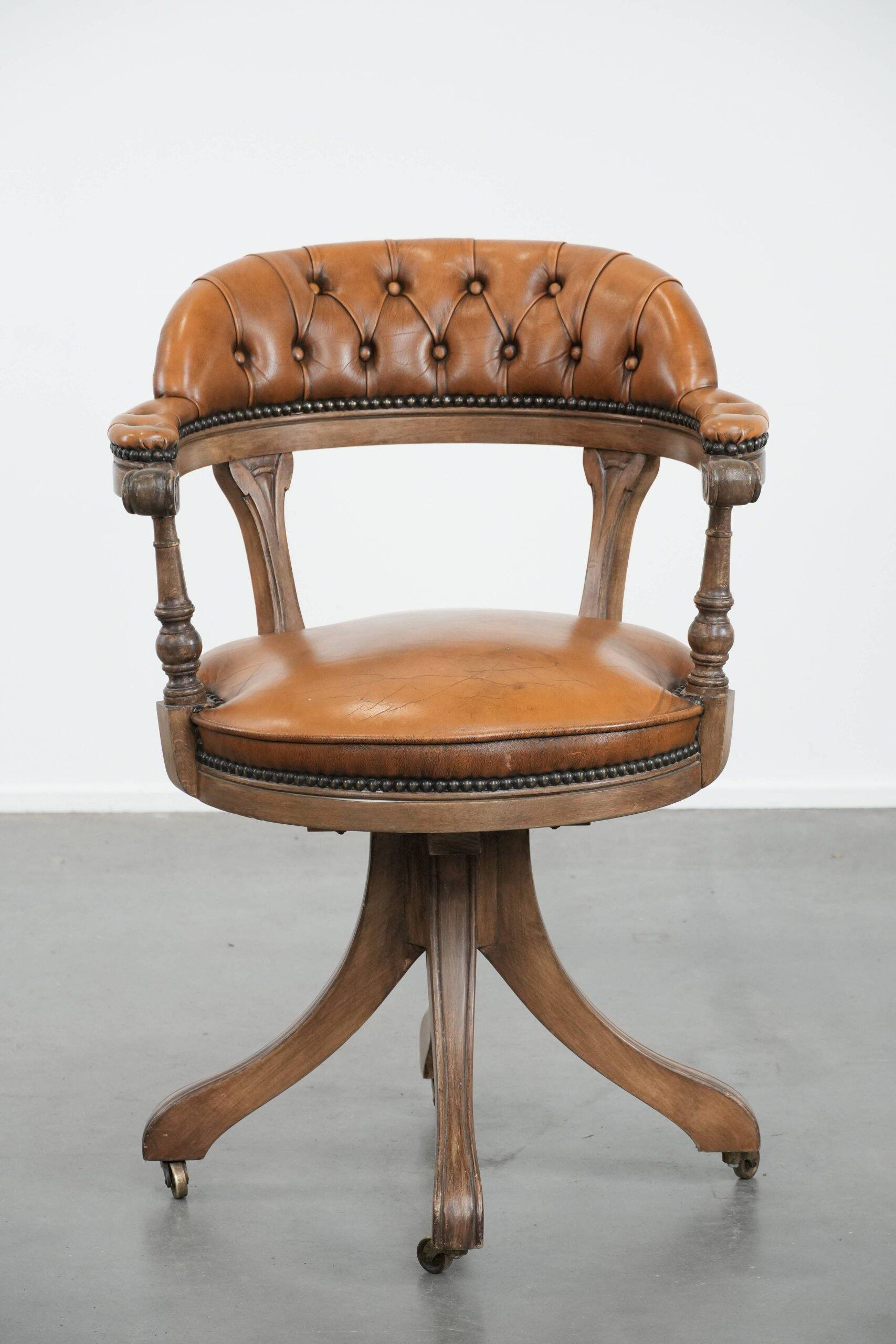 Chaise de bureau chesterfield en cuir de vache classique et intemporelle de style anglais