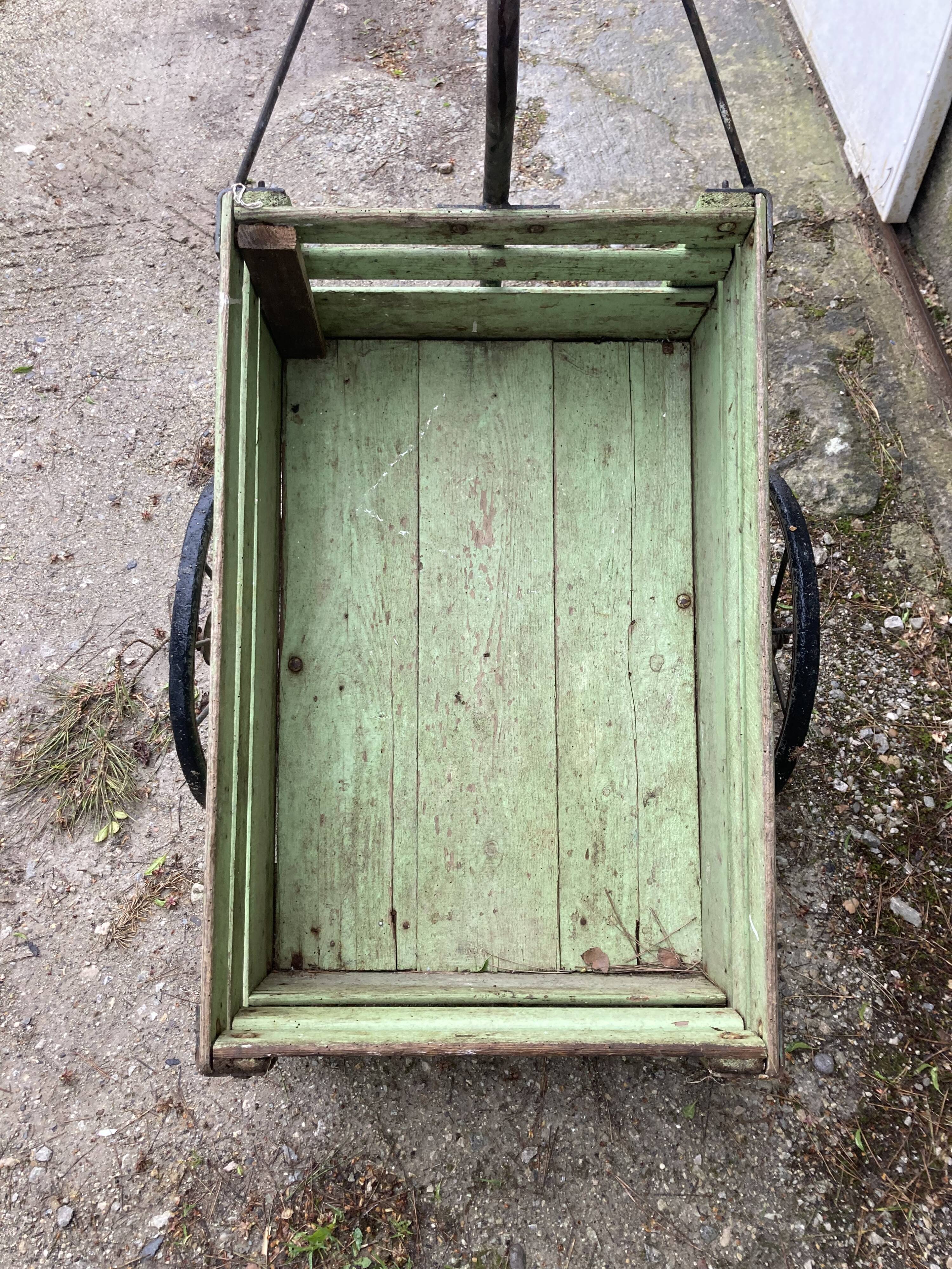 « Carretou » charette à vélo ancienne