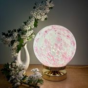 Lampe à poser globe vintage en verre rose et blanc